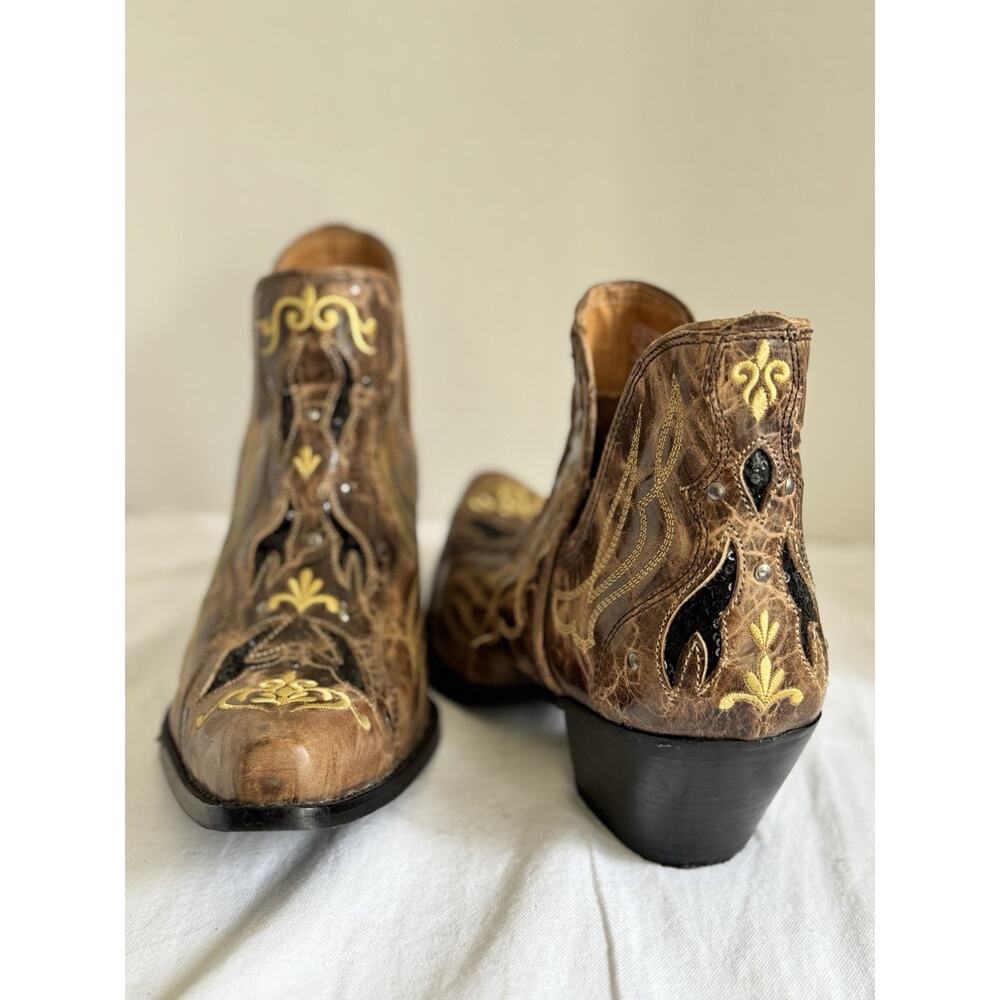 Myra Tentor Distressed Brown Black Leather Western Booties Size 11